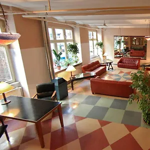  Hostal Fabrik - Alemania