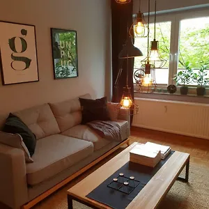 Stylisch-gemuetliche 70qm Im Zentralen D-derendorf Duitsland