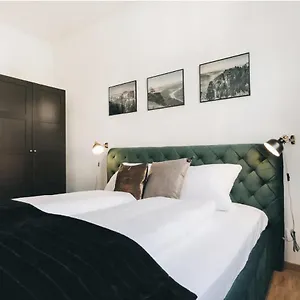 Apartment Residenz Direkt An Der Frauenkirche Und Dem Neumarkt, Inklusive Netflix